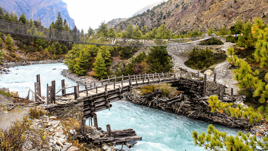 Annapurna Circuit - Bridge