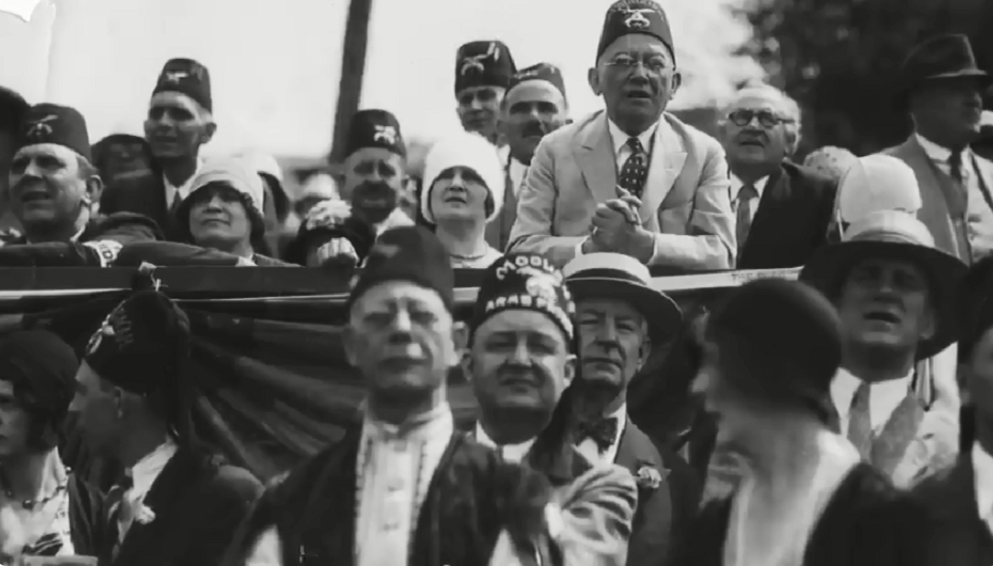 Jewish families from around the US visited Murrieta Hot Springs Resort.